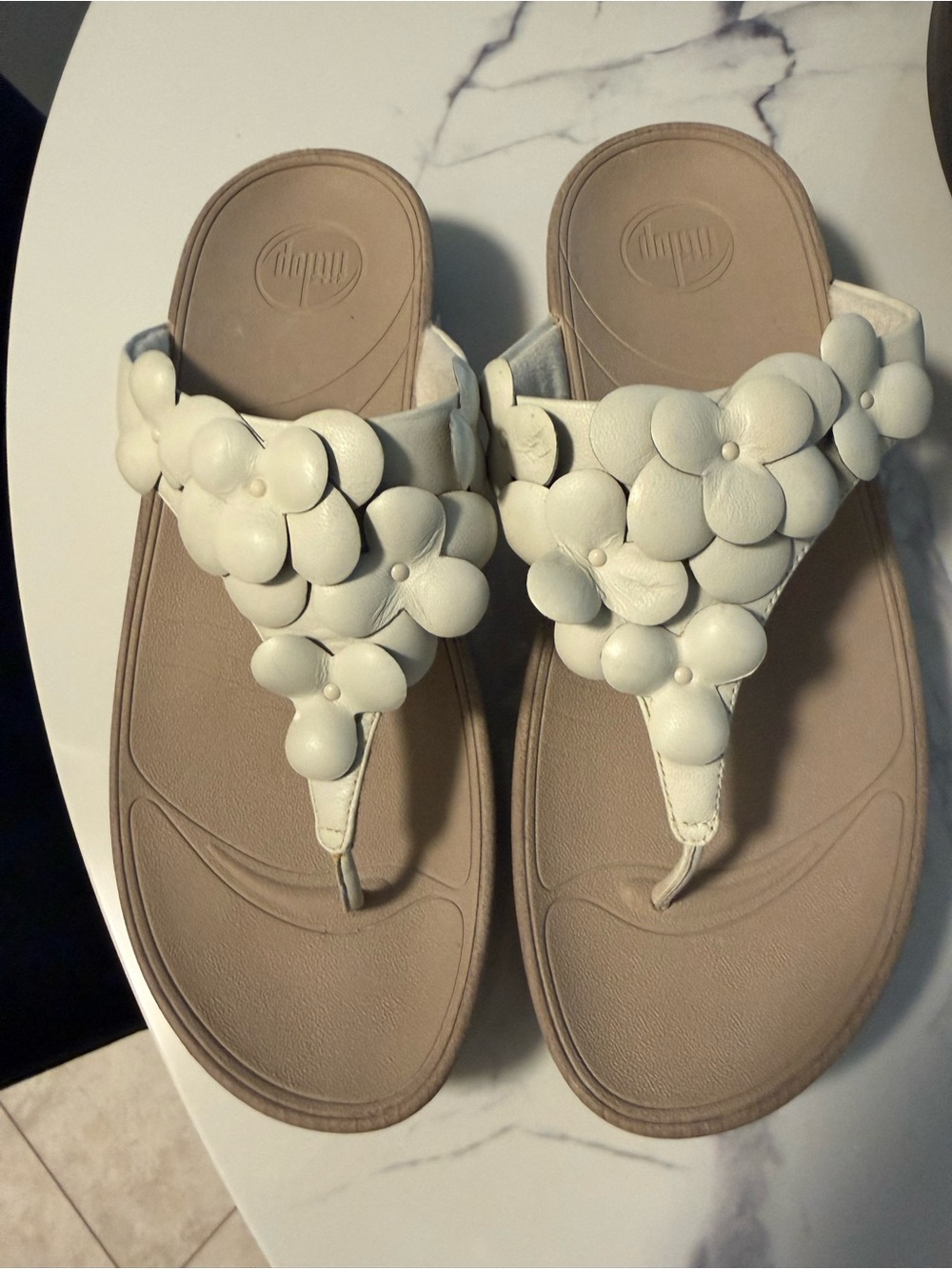 FitFlop White Floral Thong Sandals with Beige Footbed